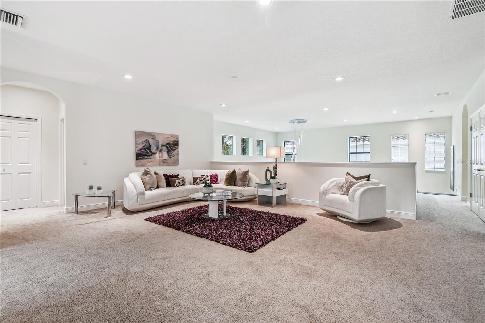 Listing photo id 33 for 2713 Calvano Drive