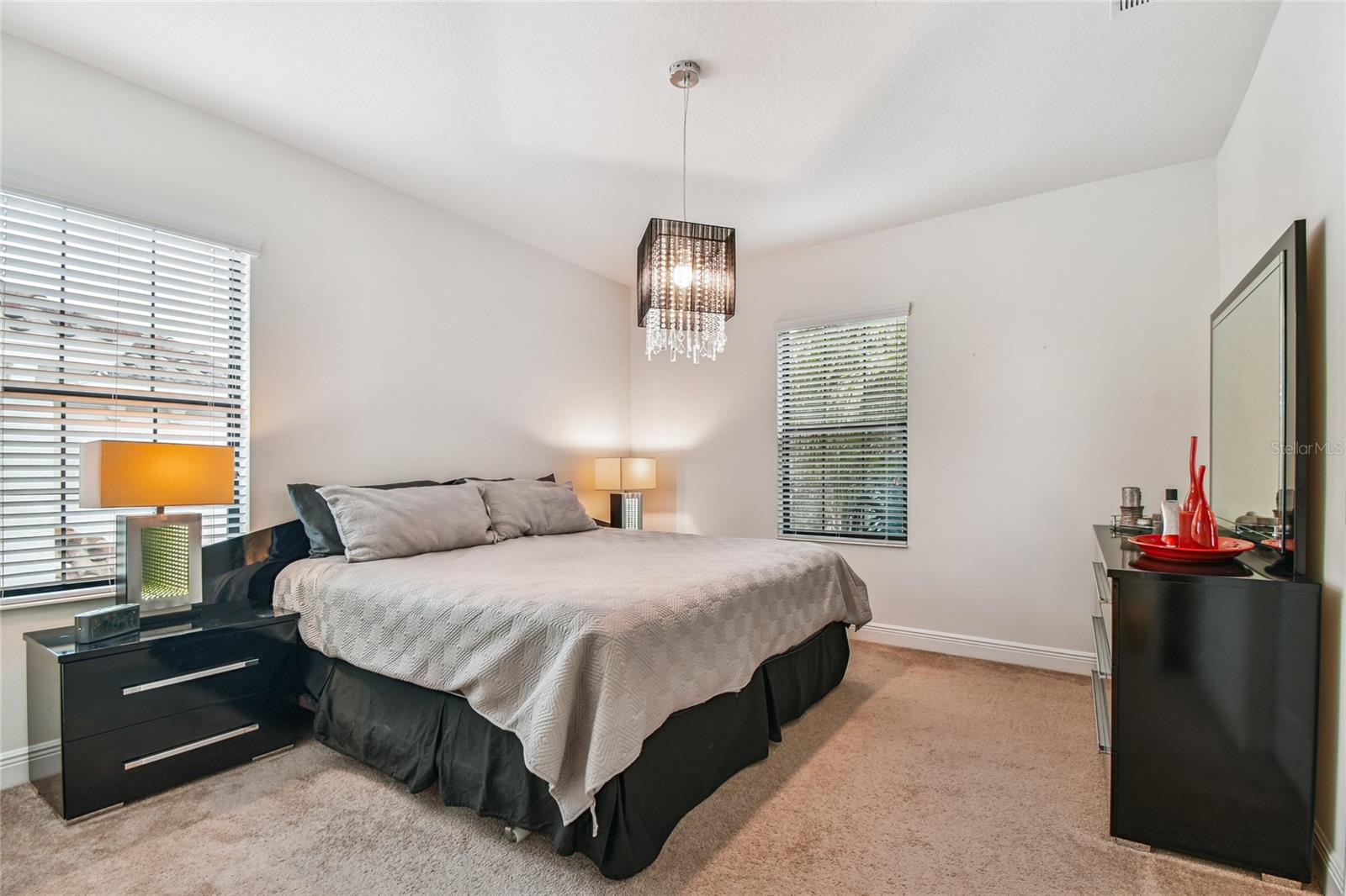 Listing photo id 56 for 2713 Calvano Drive
