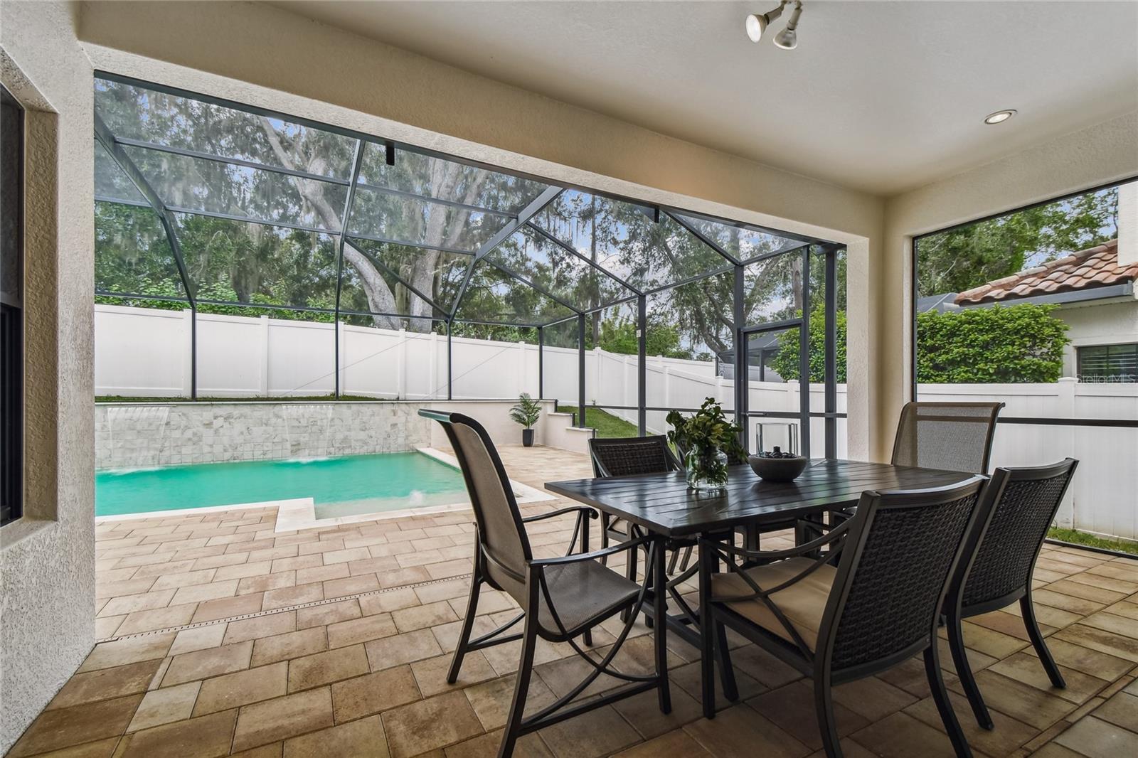 Listing photo id 59 for 2713 Calvano Drive