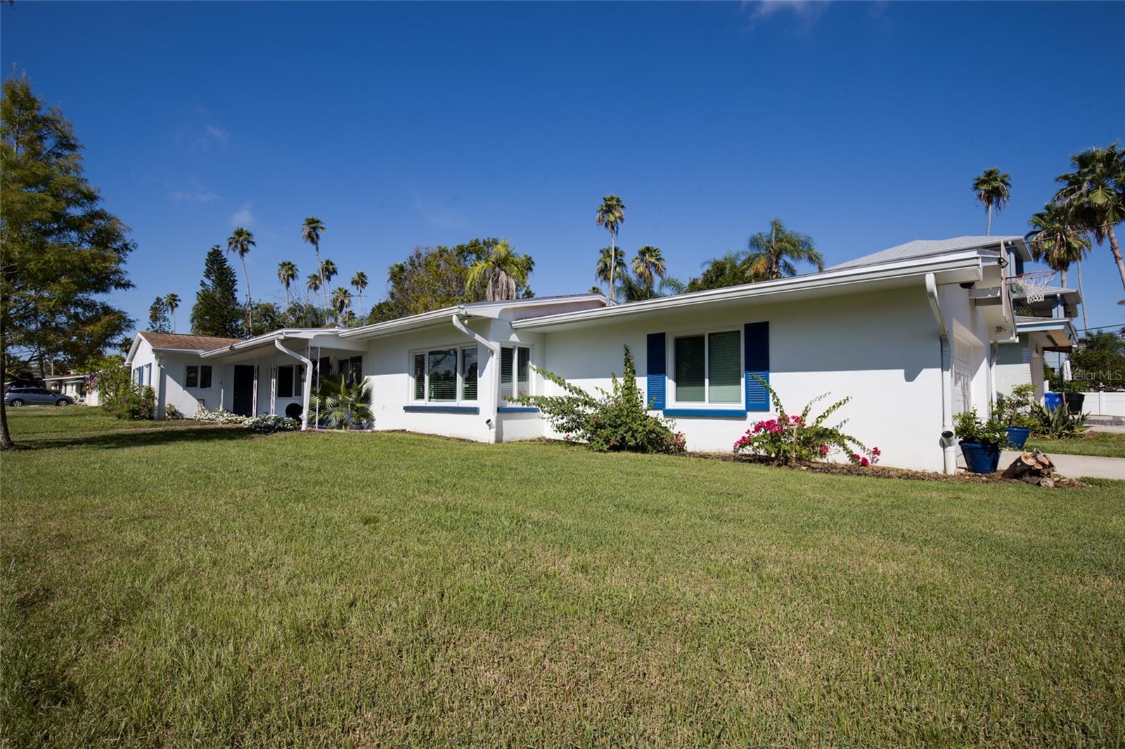 Image 2 of 38 For 1794 Santa Barbara Dr