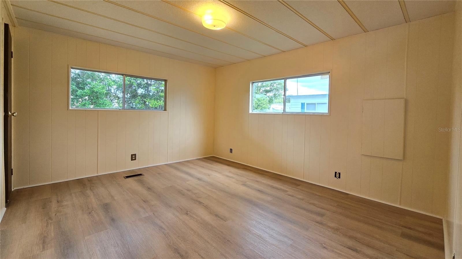 Image 2 of 23 For 7393 Fairlane Avenue