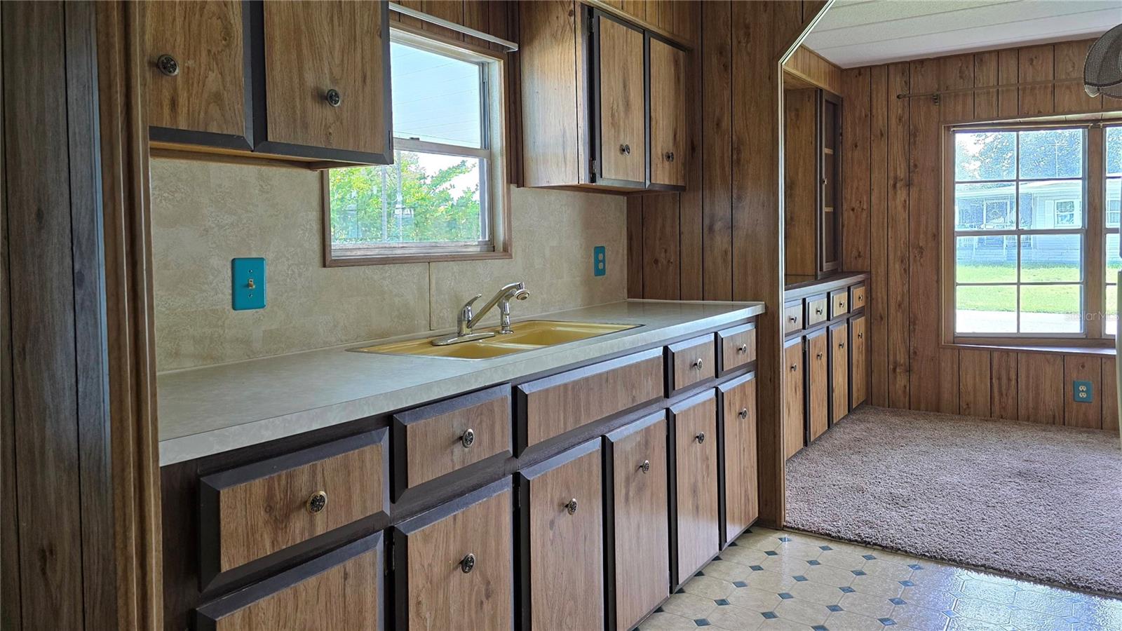 Image 3 of 23 For 7393 Fairlane Avenue