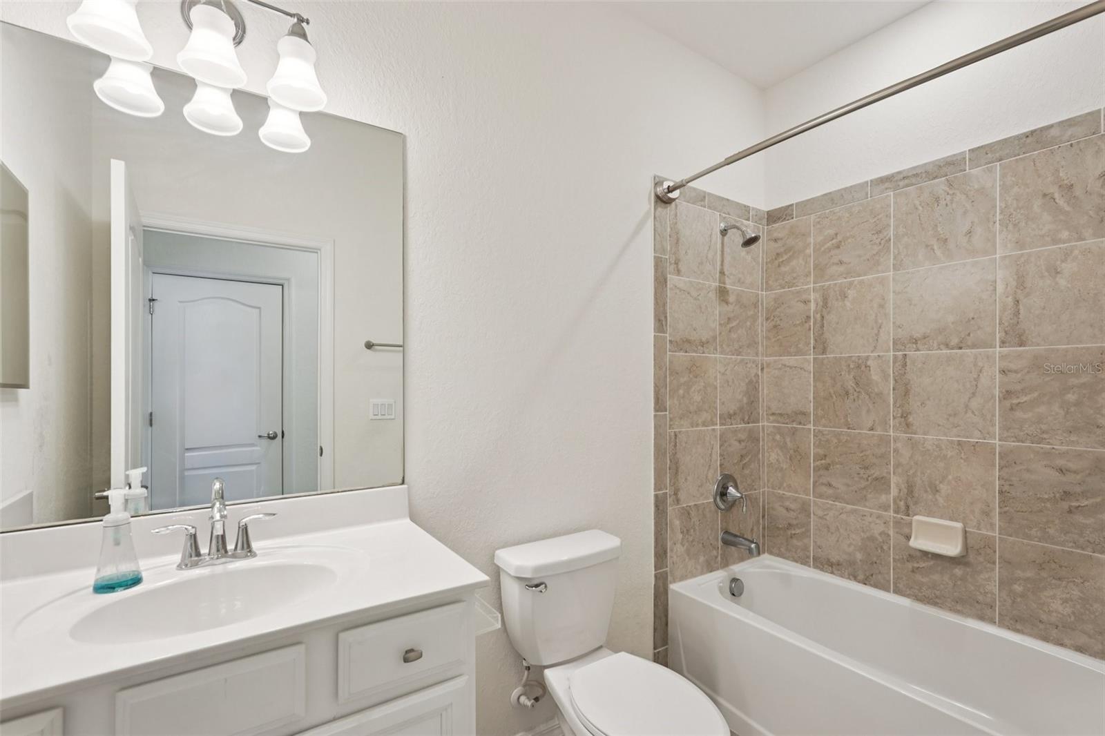 Image 17 of 34 For 11324 Sweetgrass Drive