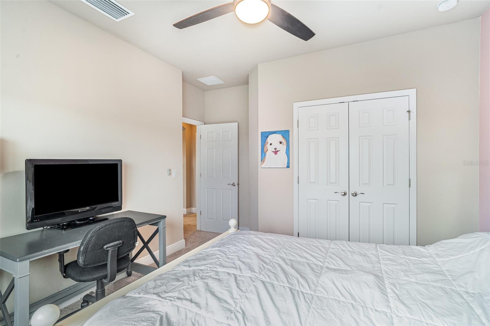 Listing photo id 23 for 6313 Havensport Drive