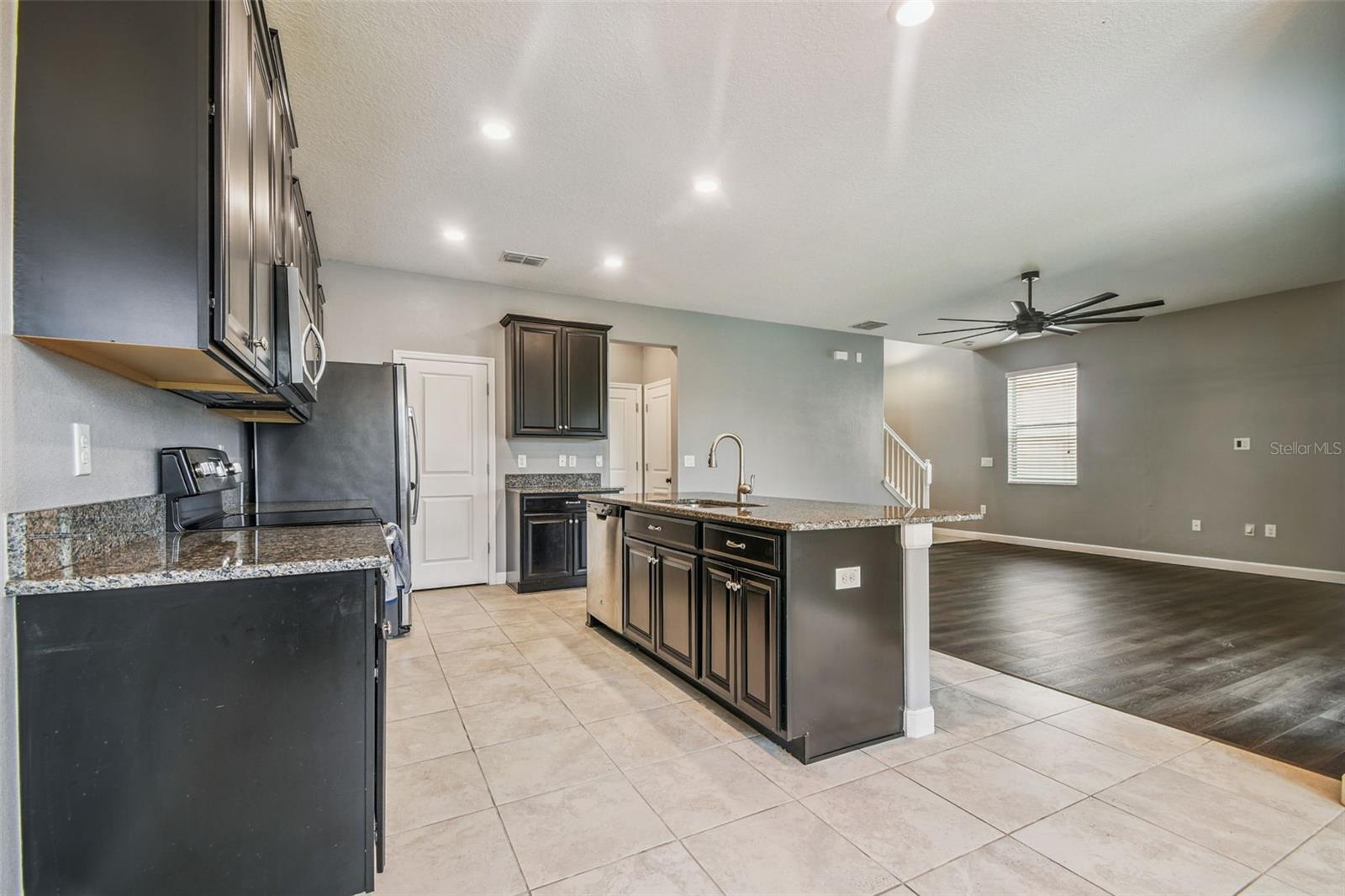 Image 14 of 60 For 10011 Ivory Drive