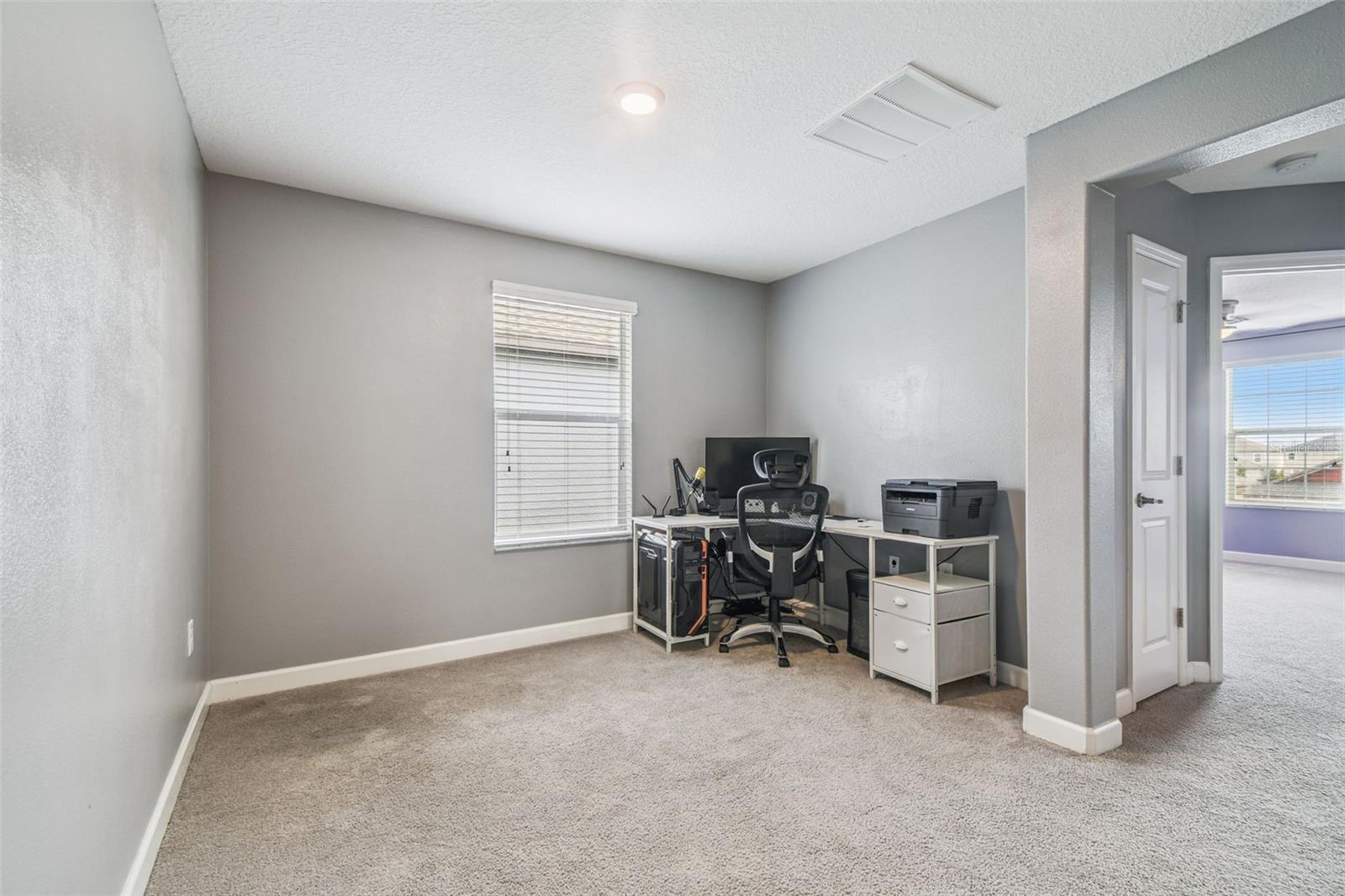 Image 21 of 60 For 10011 Ivory Drive