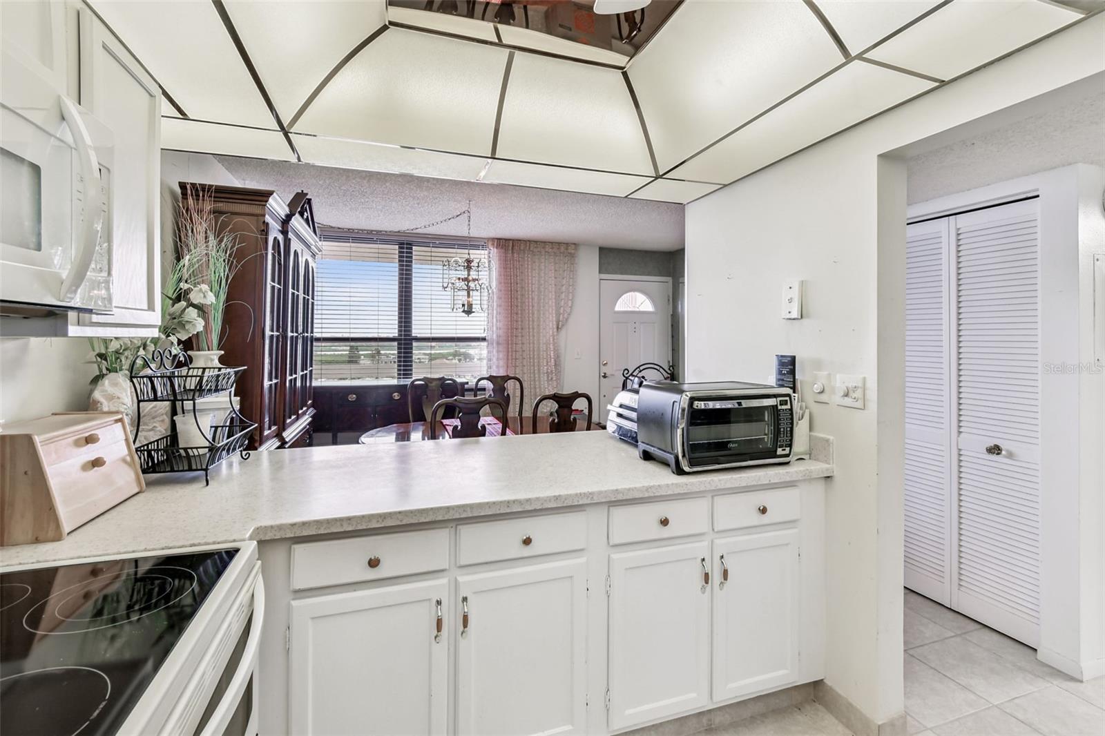 Image 12 of 50 For 17940 Gulf Boulevard 7b