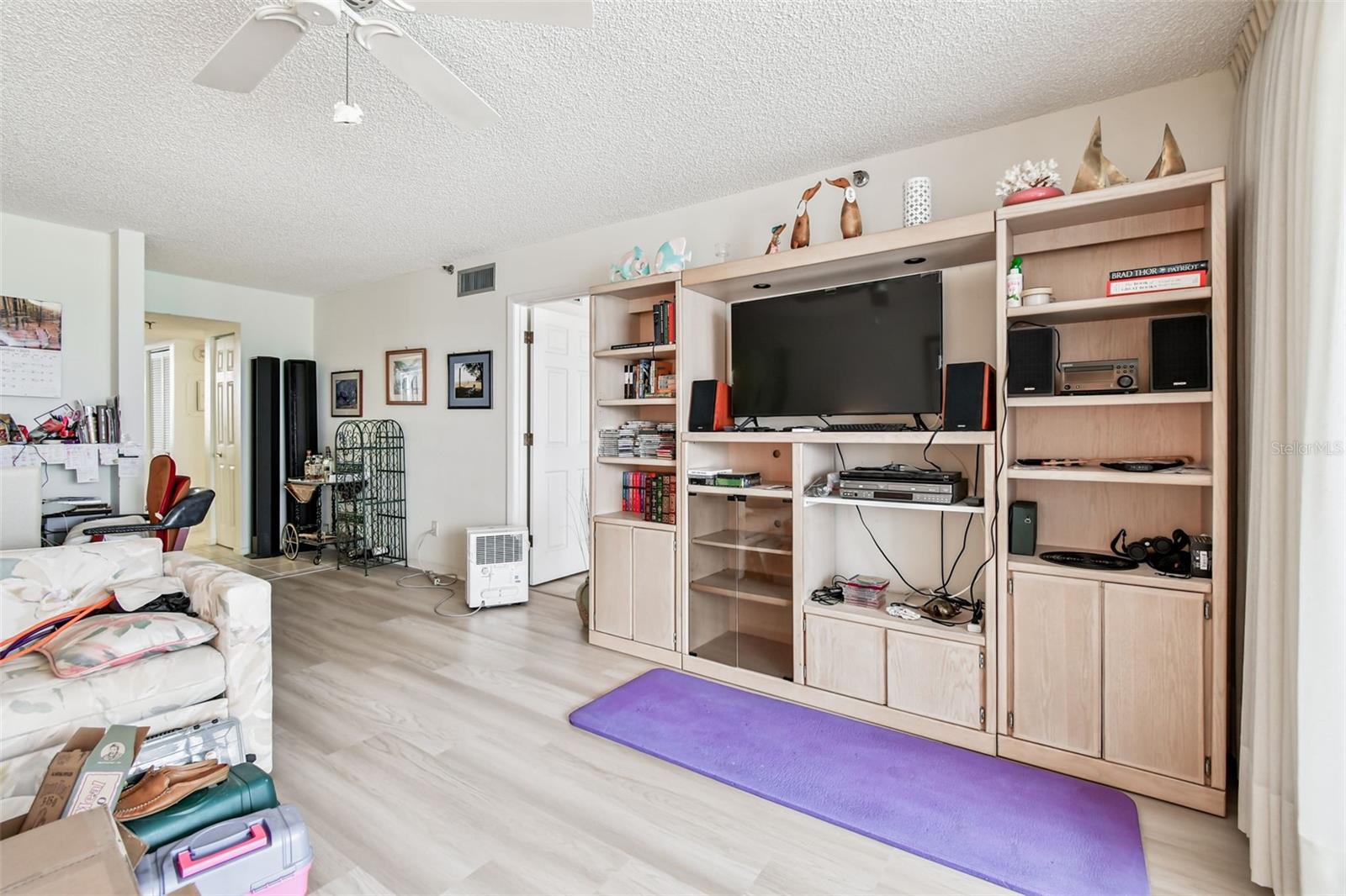 Image 18 of 50 For 17940 Gulf Boulevard 7b
