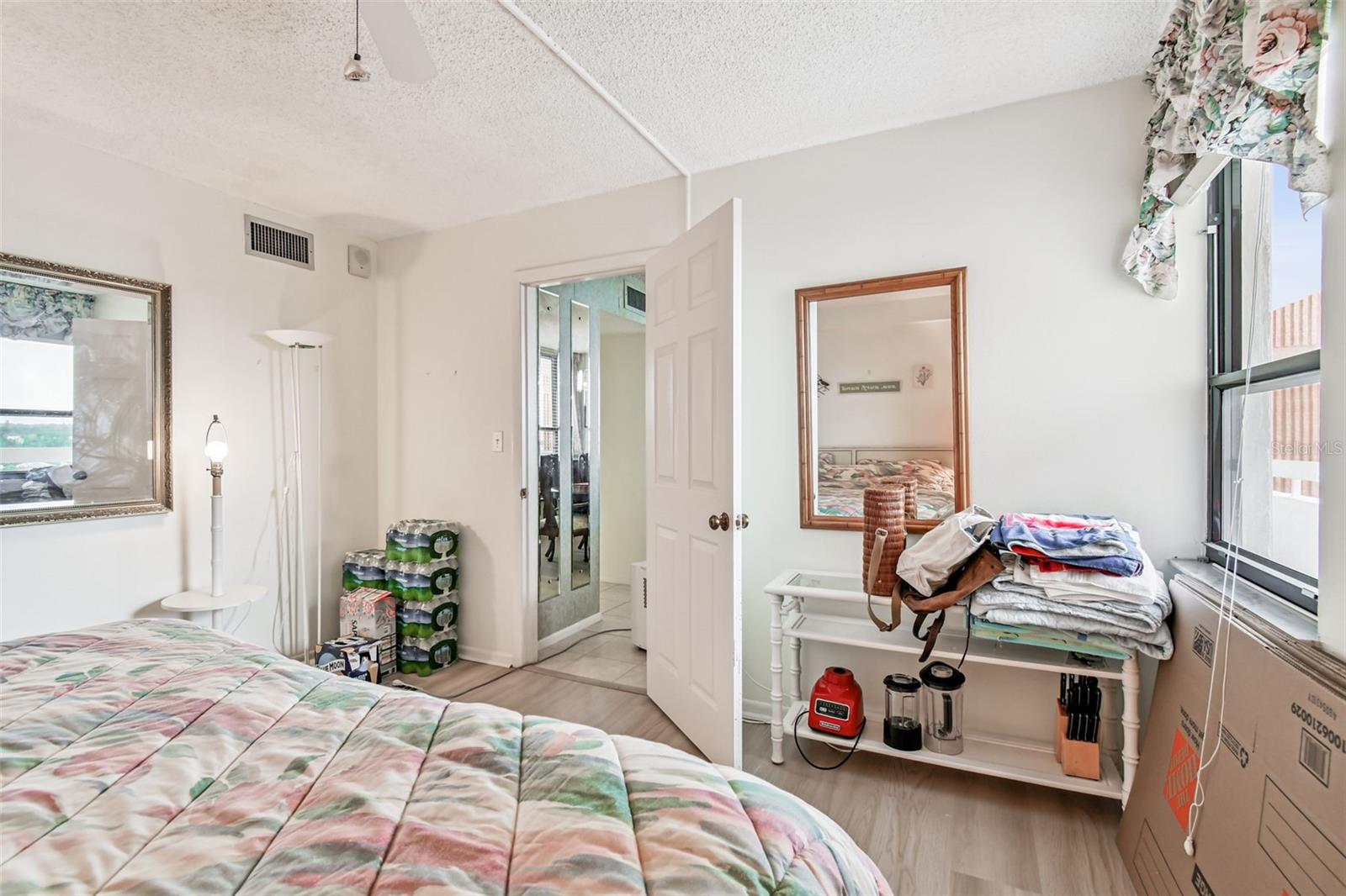 Image 27 of 50 For 17940 Gulf Boulevard 7b