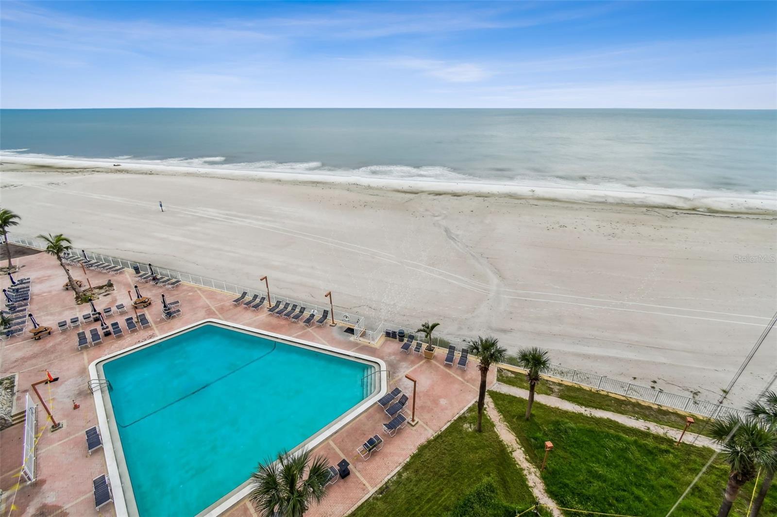 Image 35 of 50 For 17940 Gulf Boulevard 7b