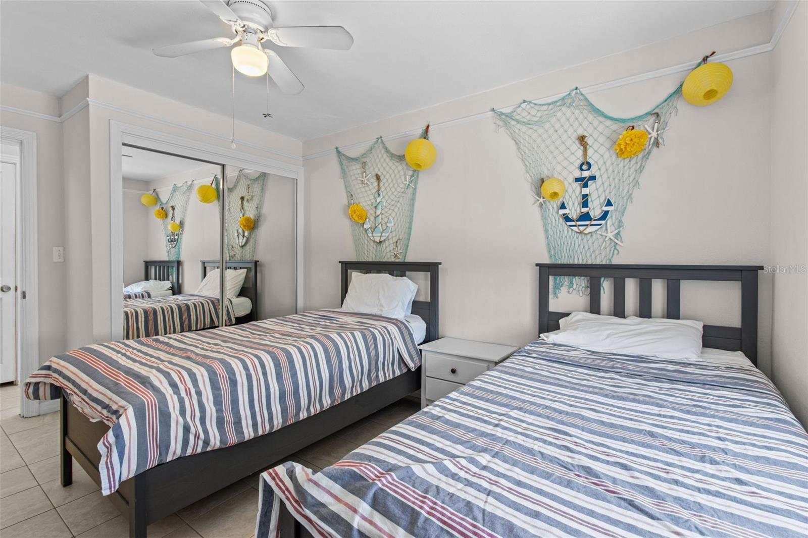 Image 22 of 52 For 205 Bay Plaza