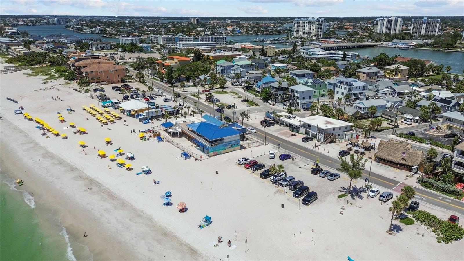 Image 48 of 52 For 205 Bay Plaza