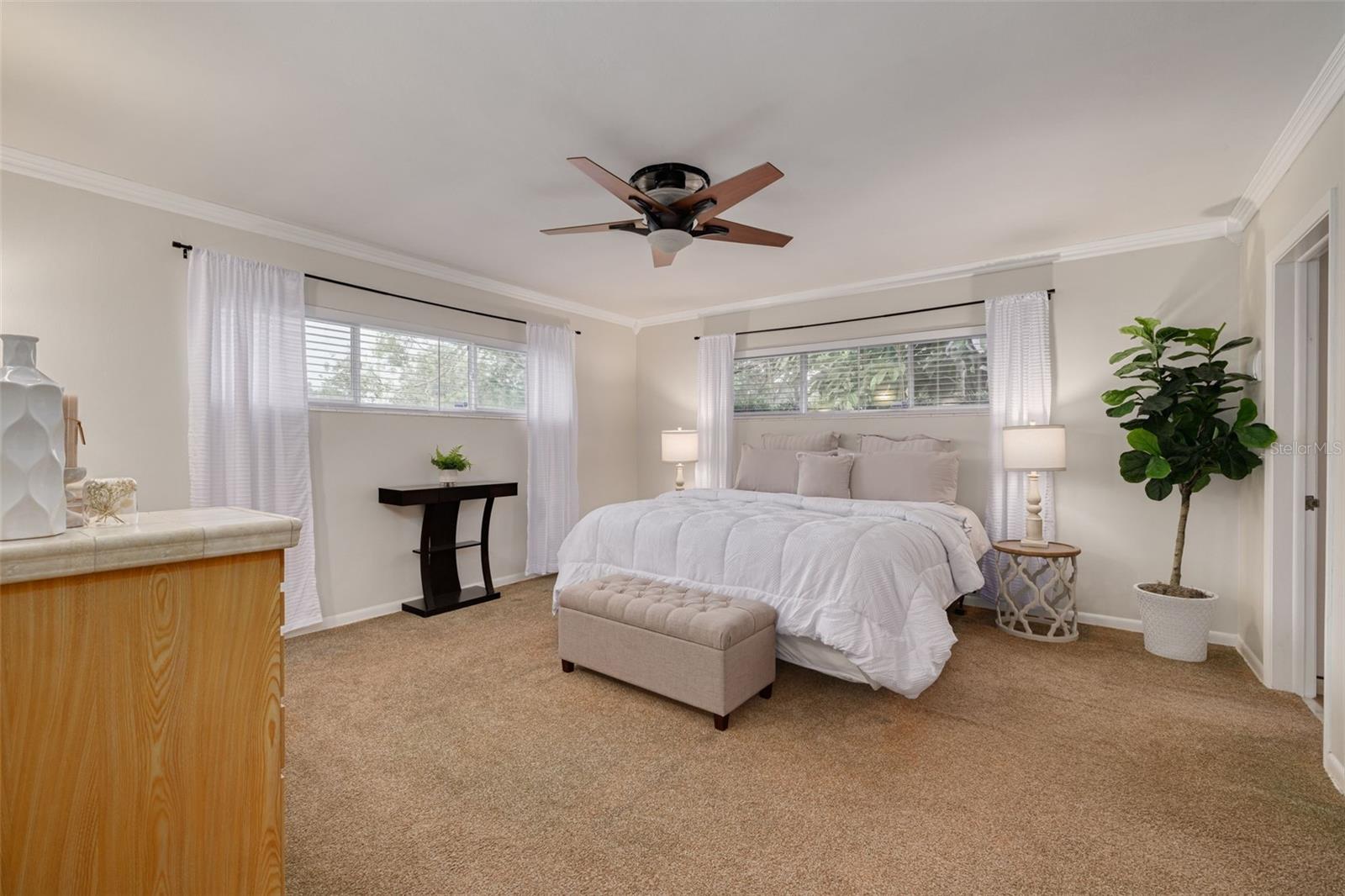 Image 14 of 41 For 3240 San Mateo Street