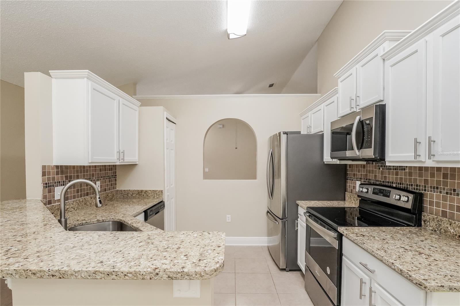 Image 4 of 15 For 10013 Richardson Court