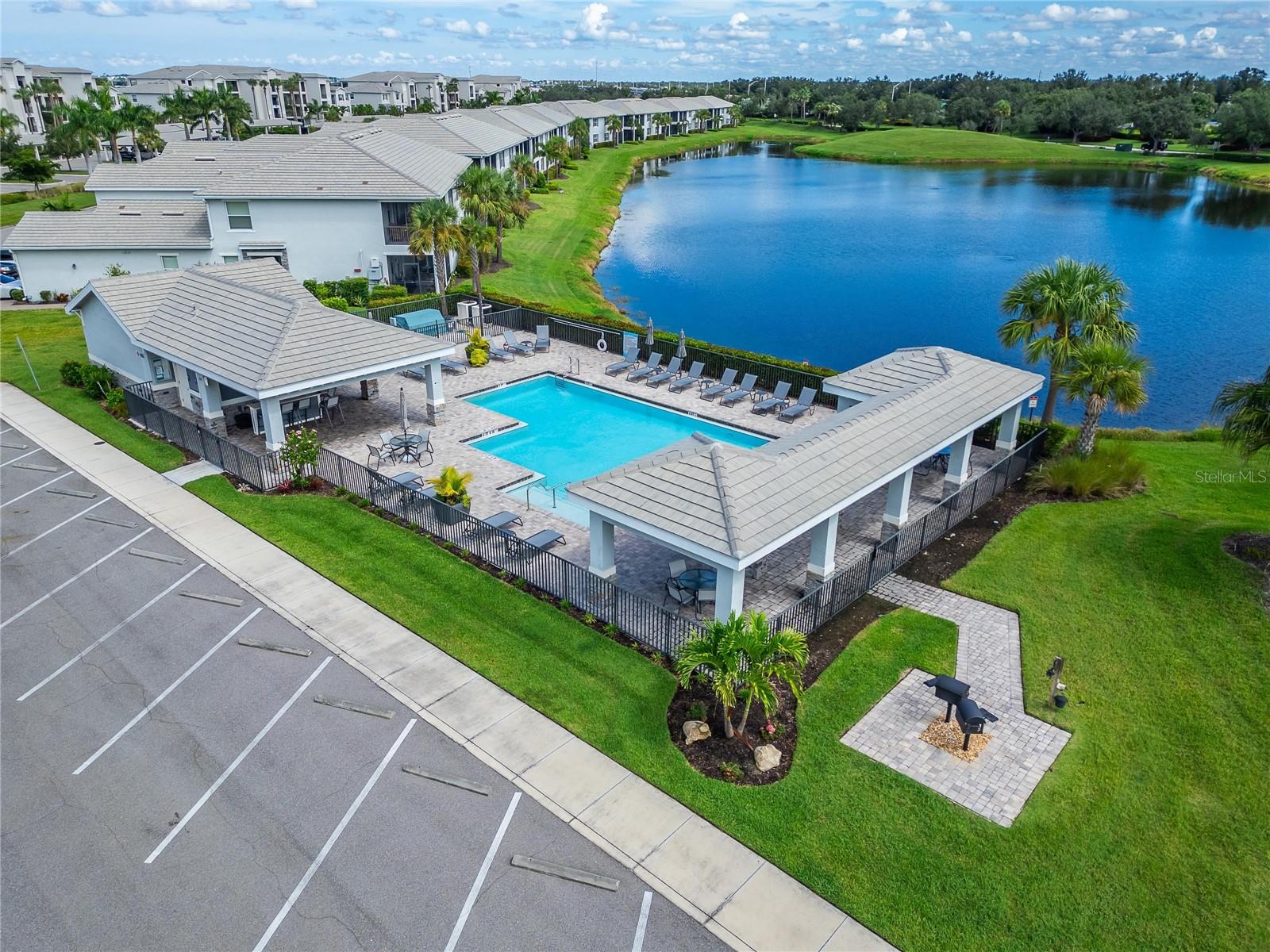 Image 3 of 65 For 951 Tidewater Shores Loop 912