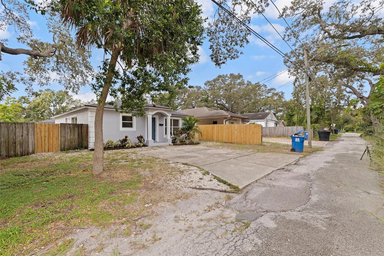 Image 2 of 30 For 3730 18th Terrace S
