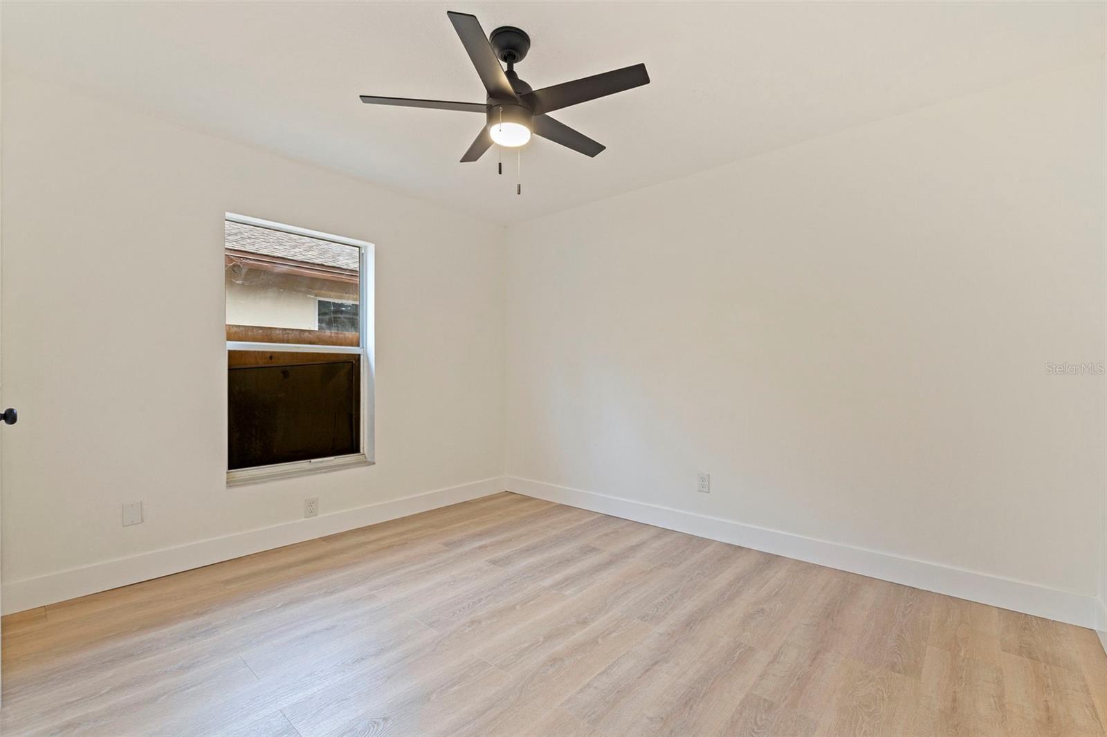 Image 22 of 30 For 3730 18th Terrace S