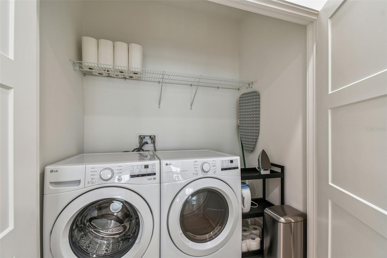 Image 17 of 85 For 3840 Pompano Drive Se
