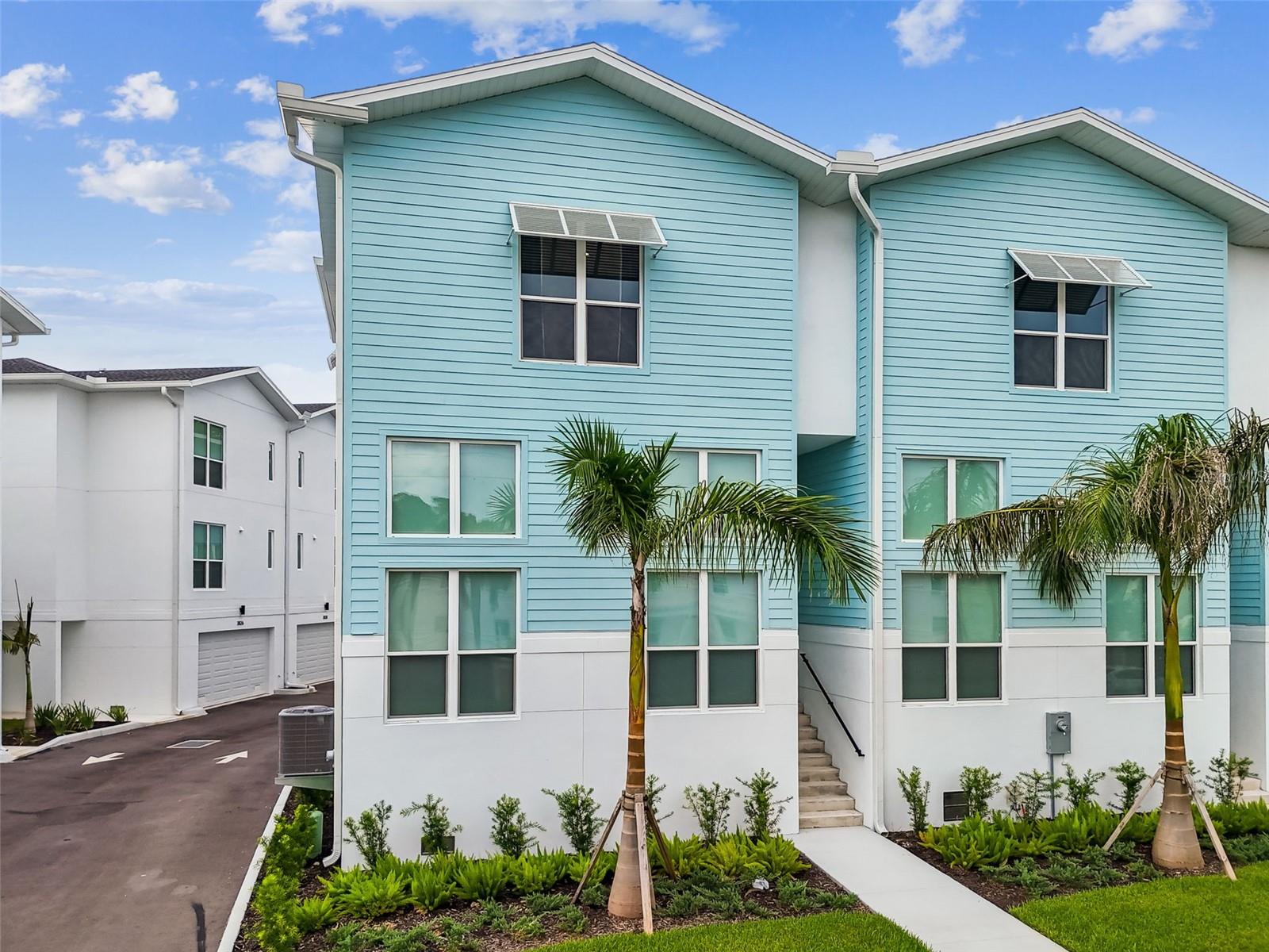Image 18 of 85 For 3840 Pompano Drive Se