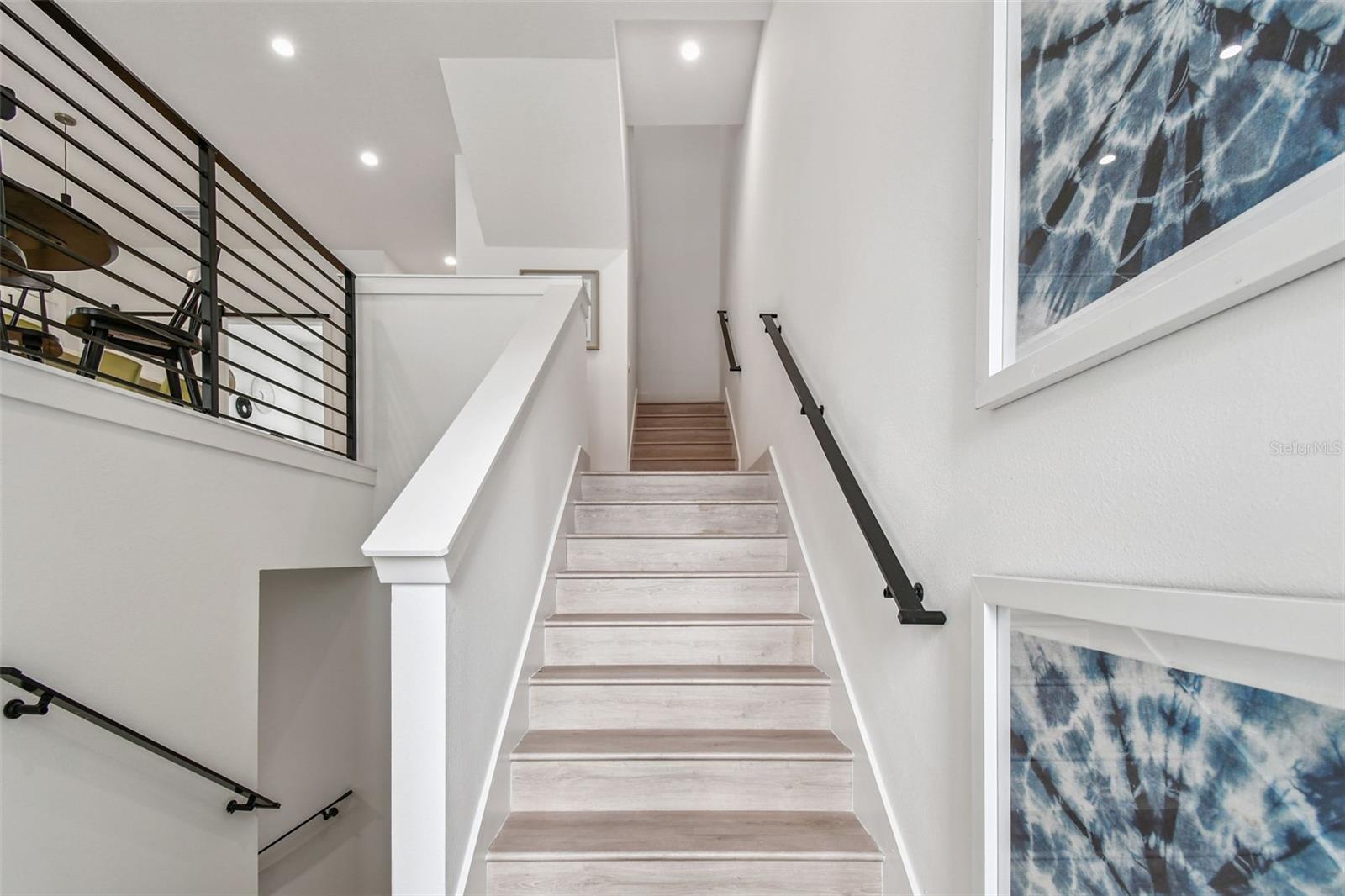 Image 23 of 85 For 3840 Pompano Drive Se