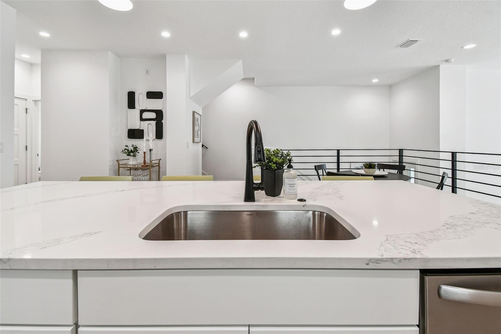 Image 39 of 85 For 3840 Pompano Drive Se