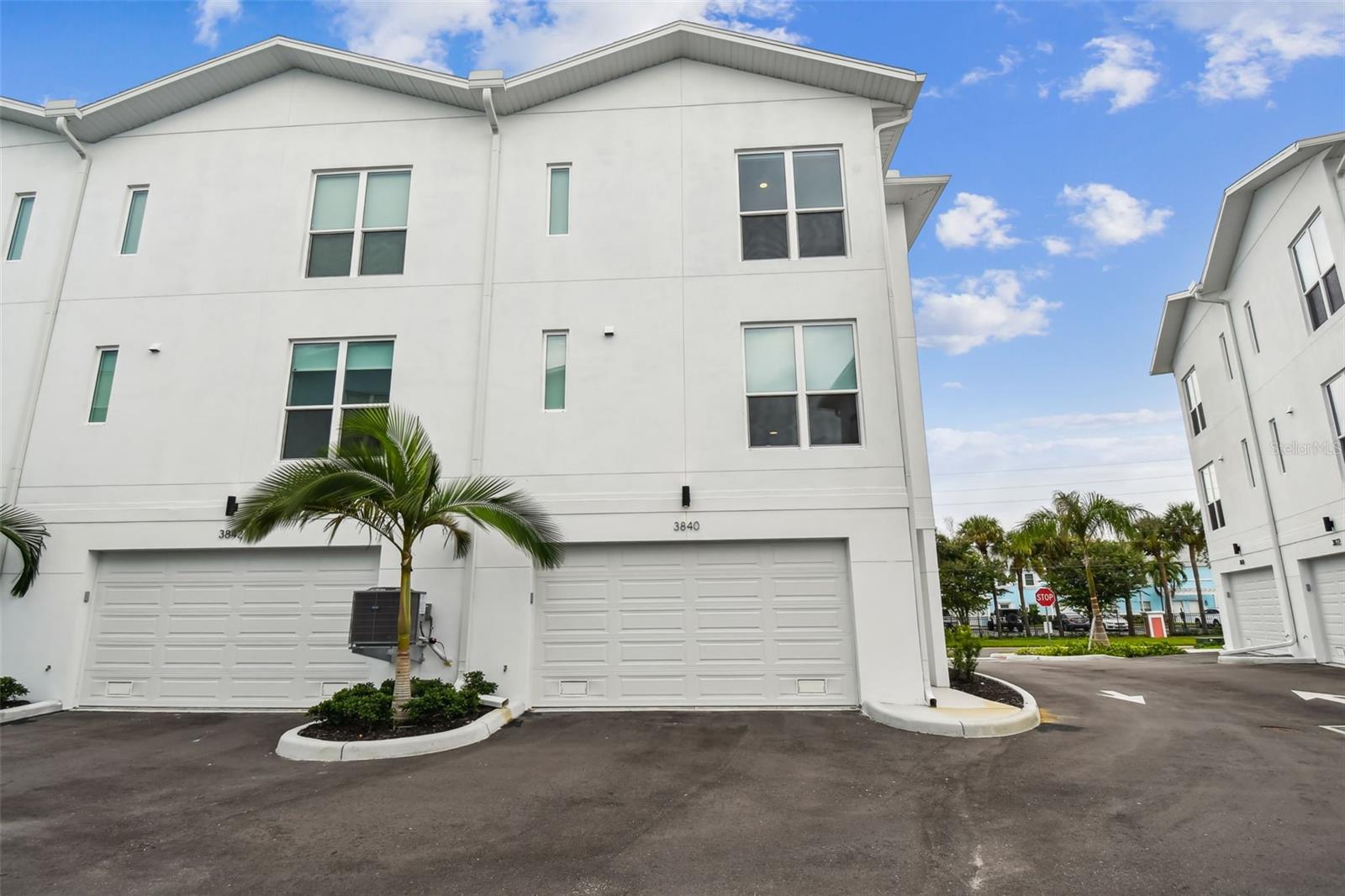 Image 49 of 85 For 3840 Pompano Drive Se