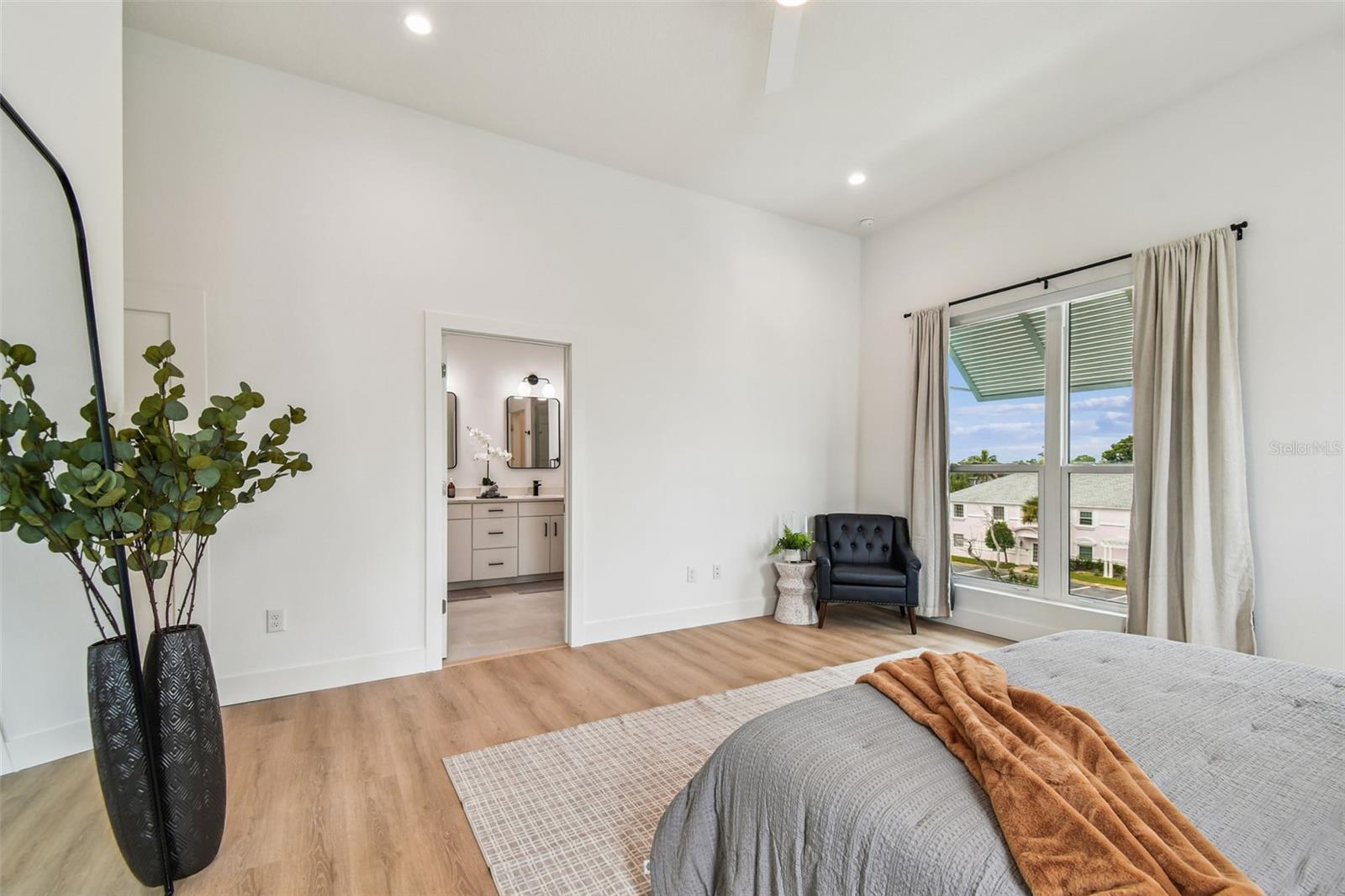 Image 57 of 85 For 3840 Pompano Drive Se