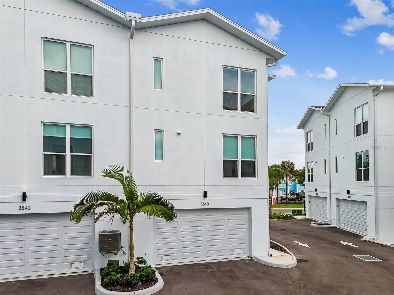 Image 72 of 85 For 3840 Pompano Drive Se