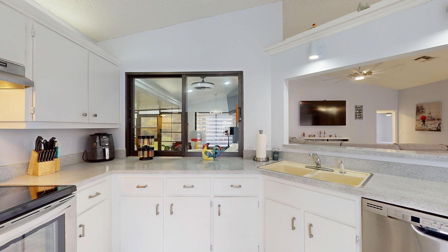 Image 34 of 85 For 8141 Golf Club Court