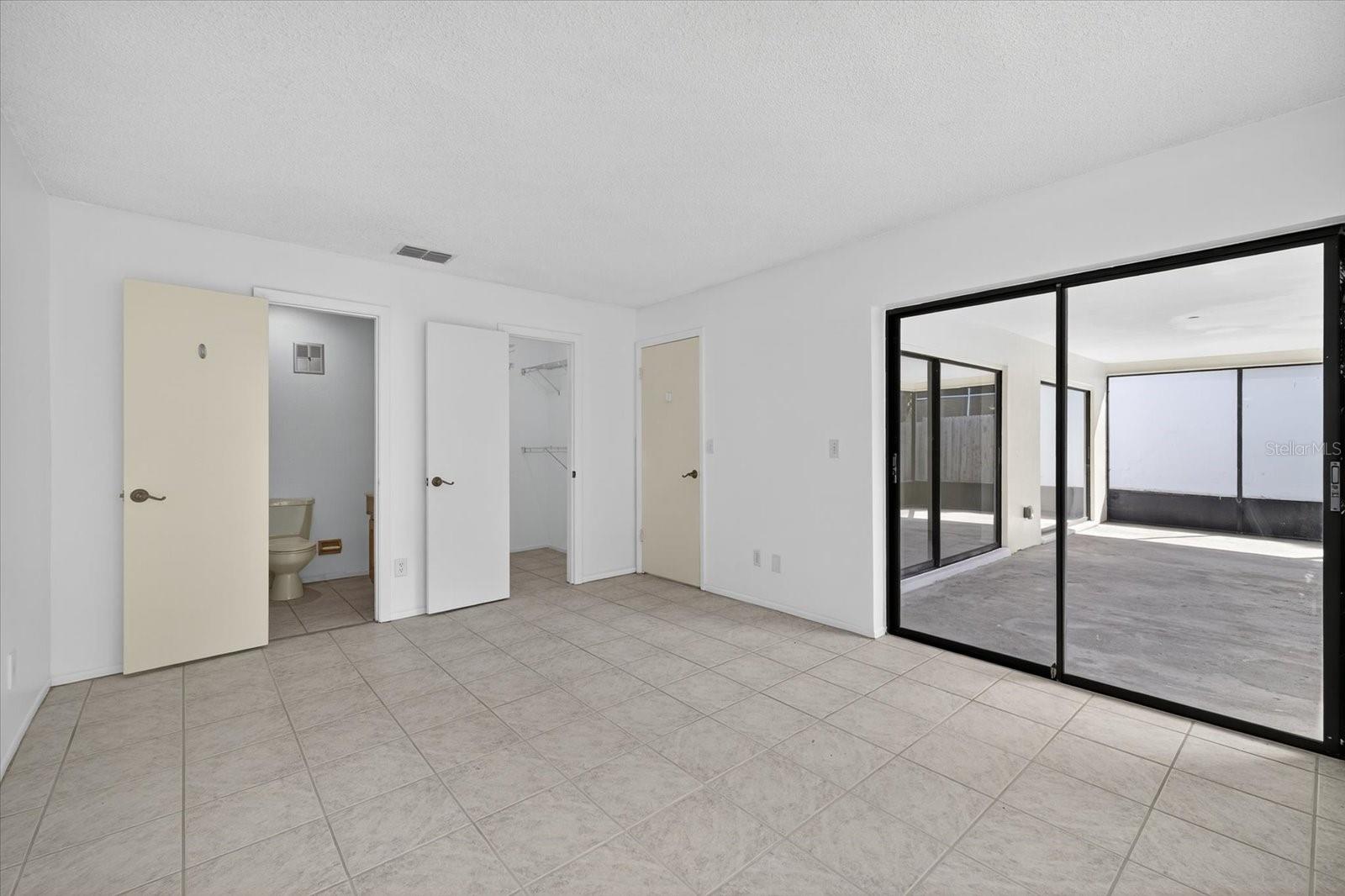 Image 9 of 21 For 3172 Cypress Green Drive