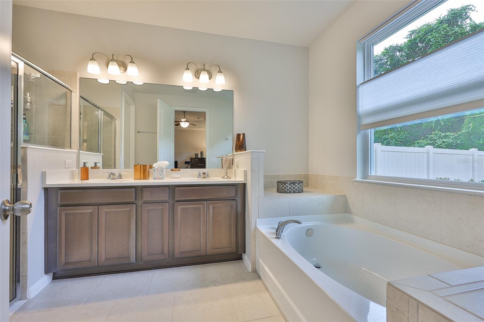 Image 22 of 48 For 11412 Blue Woods Drive