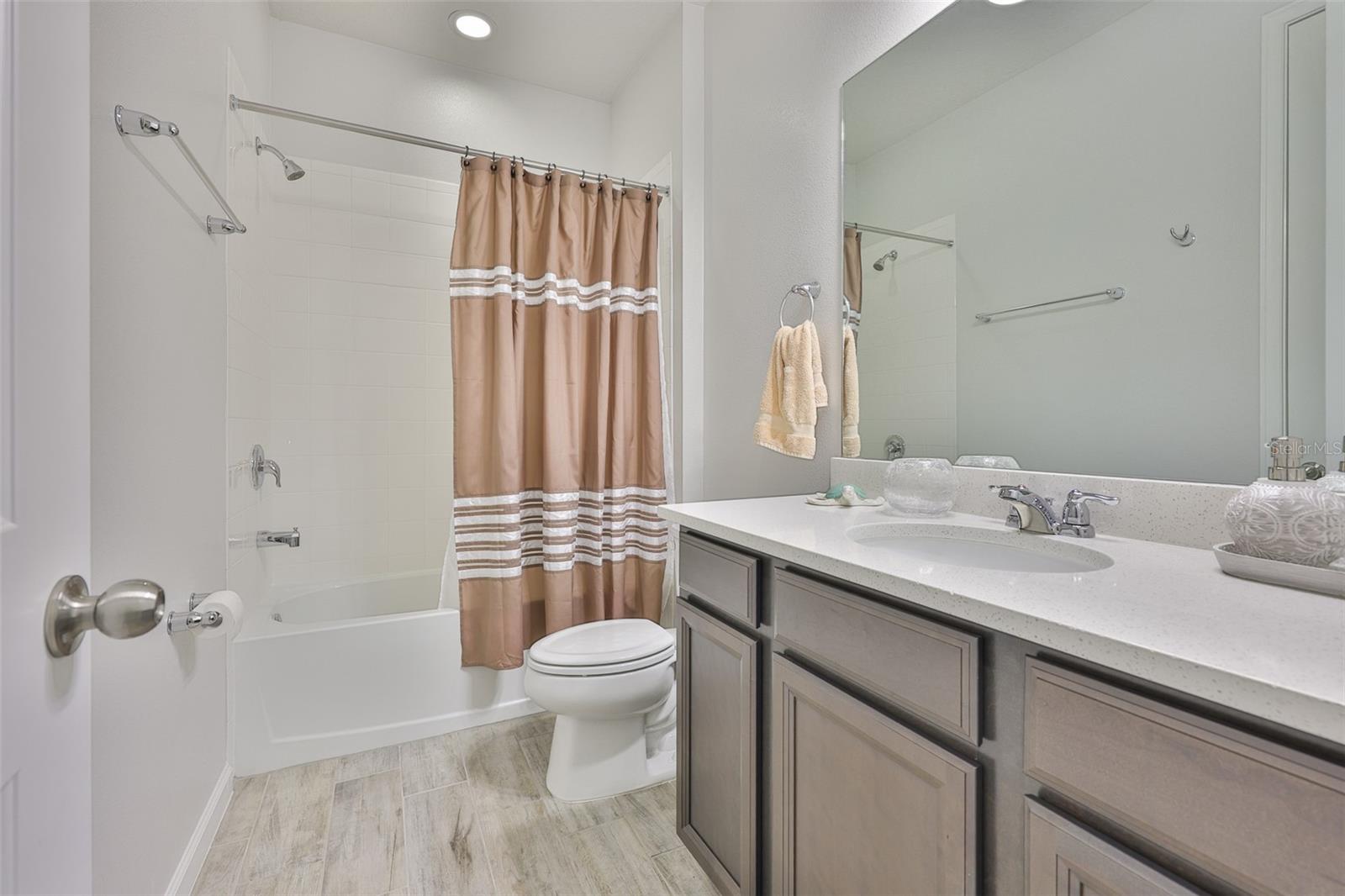 Image 31 of 48 For 11412 Blue Woods Drive