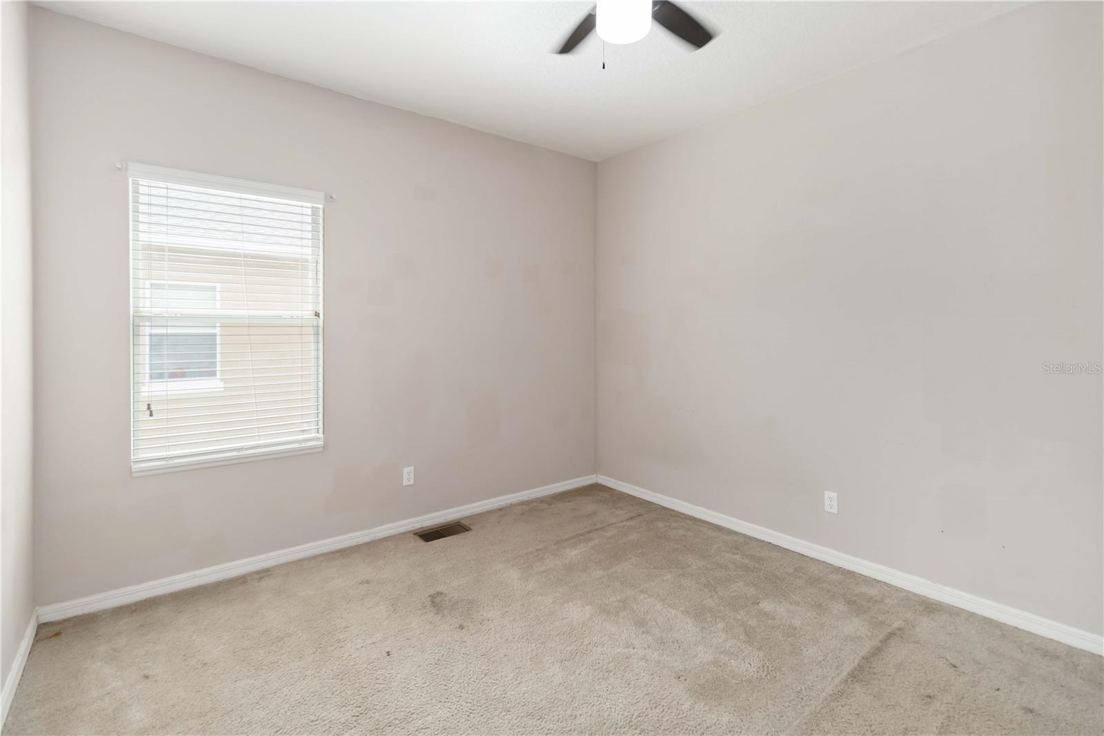 Image 24 of 33 For 2281 Betsy Ross Lane 1