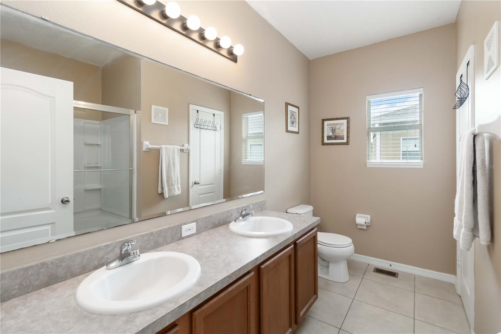 Image 7 of 33 For 2281 Betsy Ross Lane 1