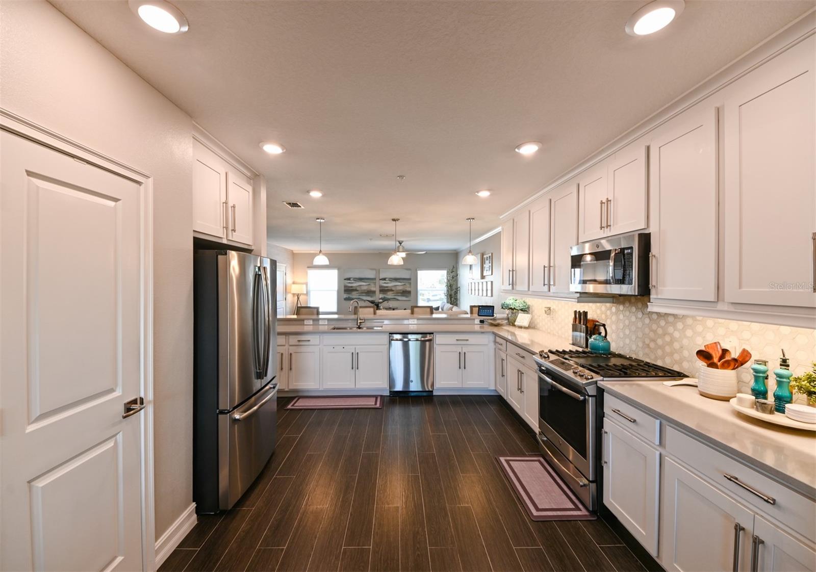 Image 13 of 60 For 4941 Price Avenue 6
