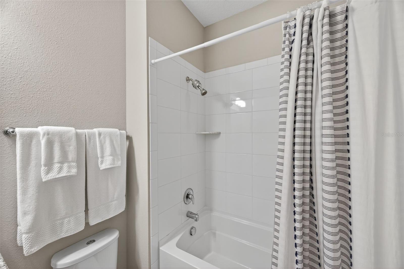 Image 42 of 70 For 30514 Pecan Valley Loop