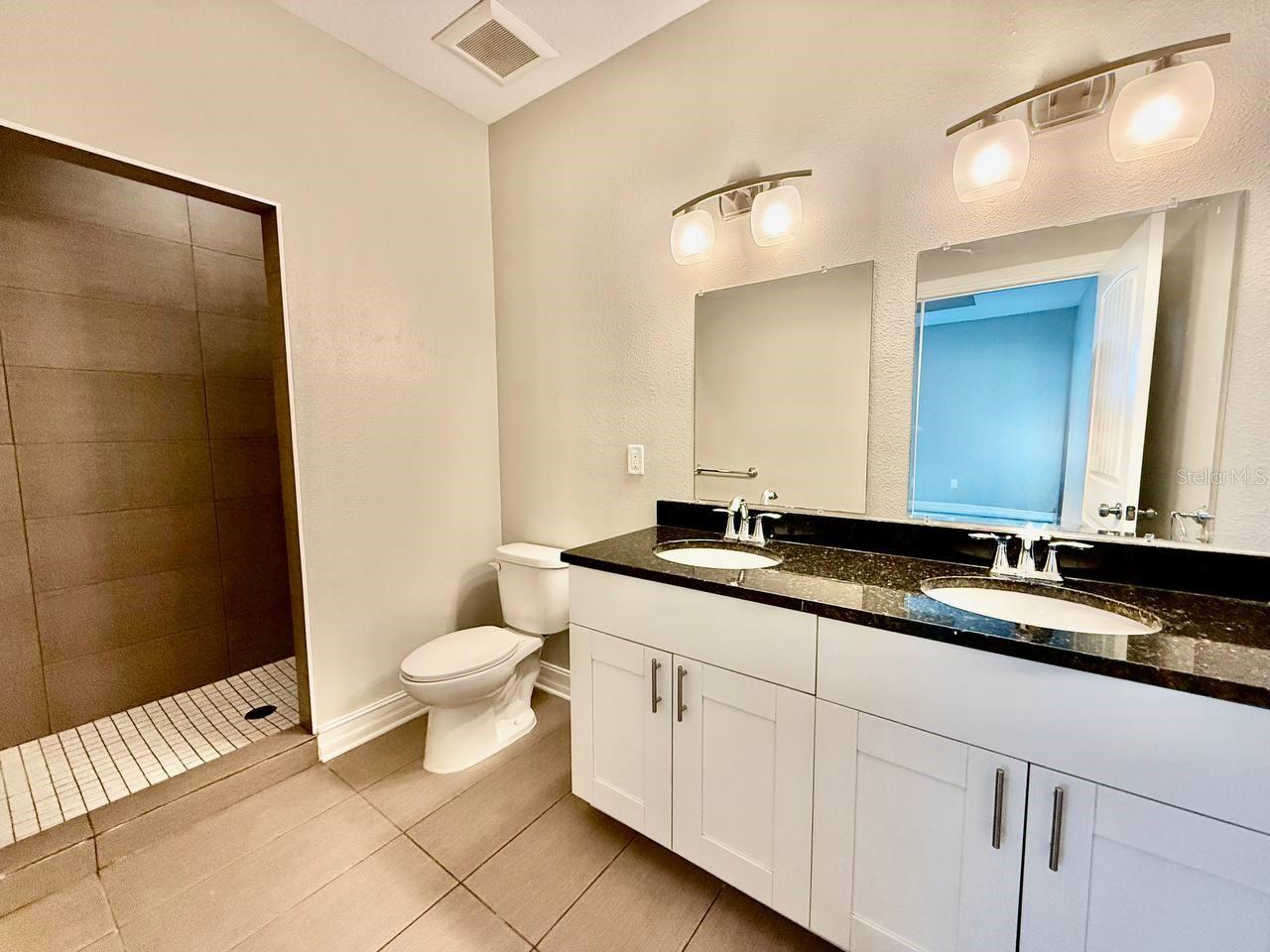 Image 22 of 29 For 6921 Interbay Boulevard 3