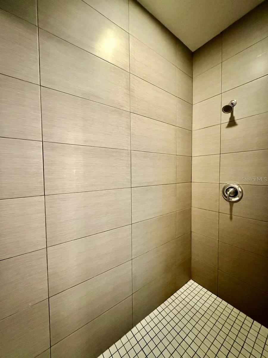 Image 23 of 29 For 6921 Interbay Boulevard 3