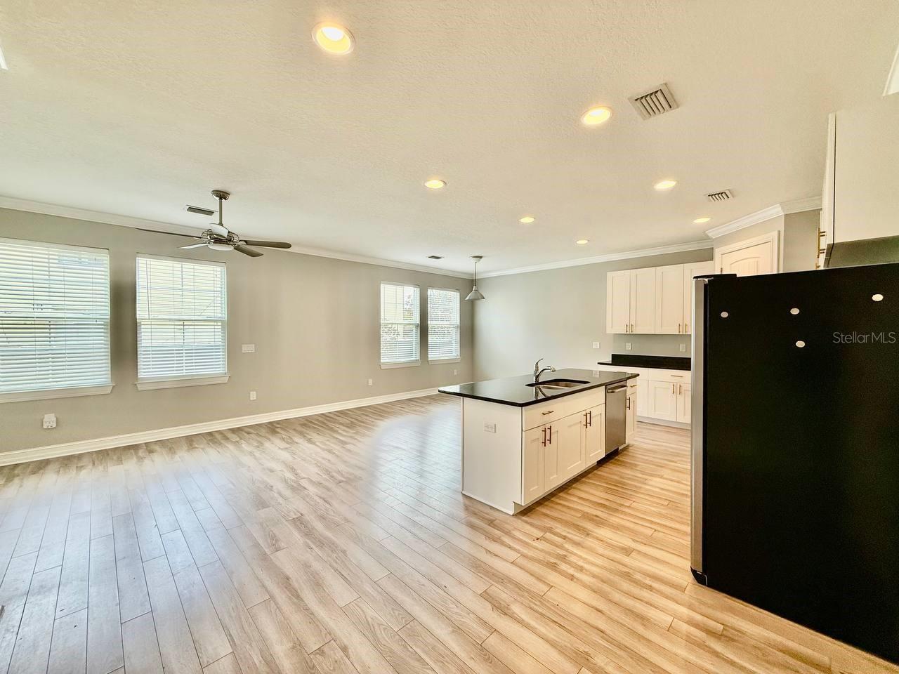 Image 5 of 29 For 6921 Interbay Boulevard 3