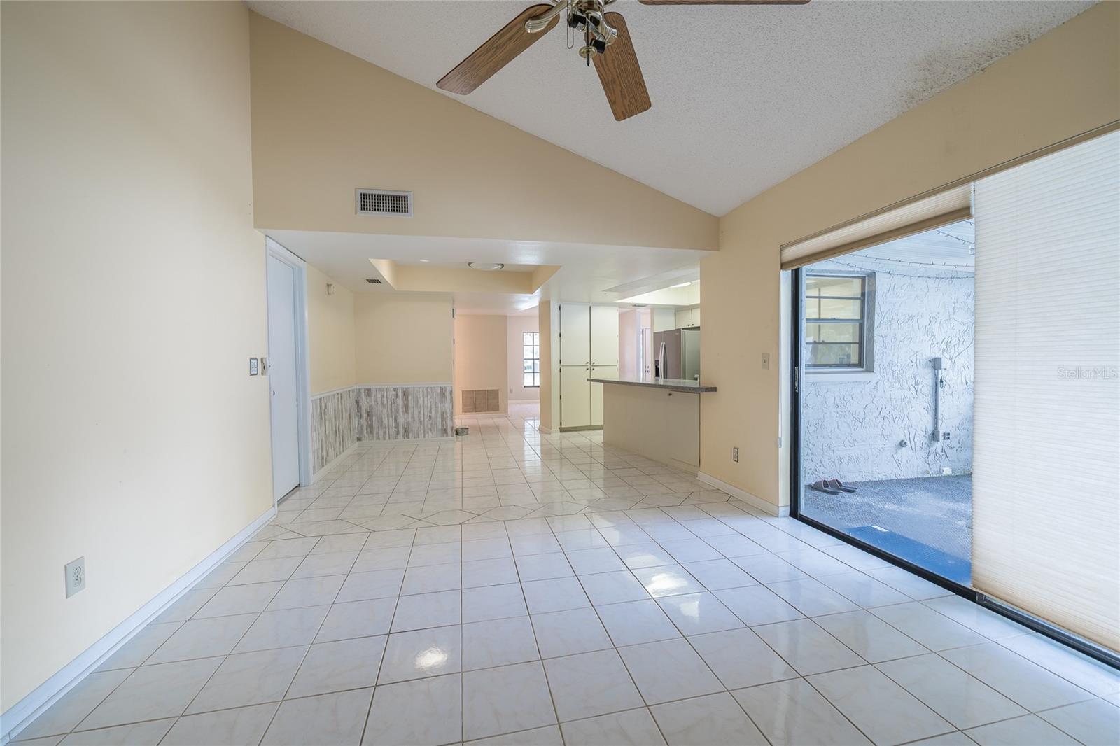 Image 10 of 28 For 9709 Woodland Ridge Drive