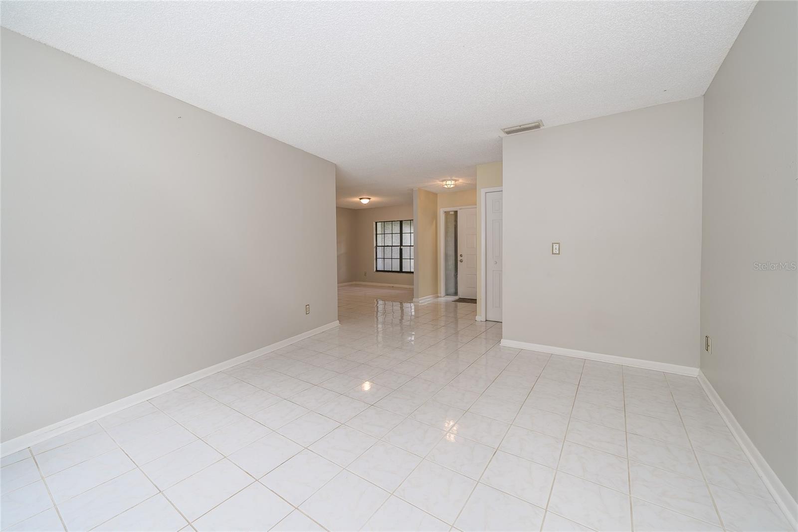 Image 19 of 28 For 9709 Woodland Ridge Drive