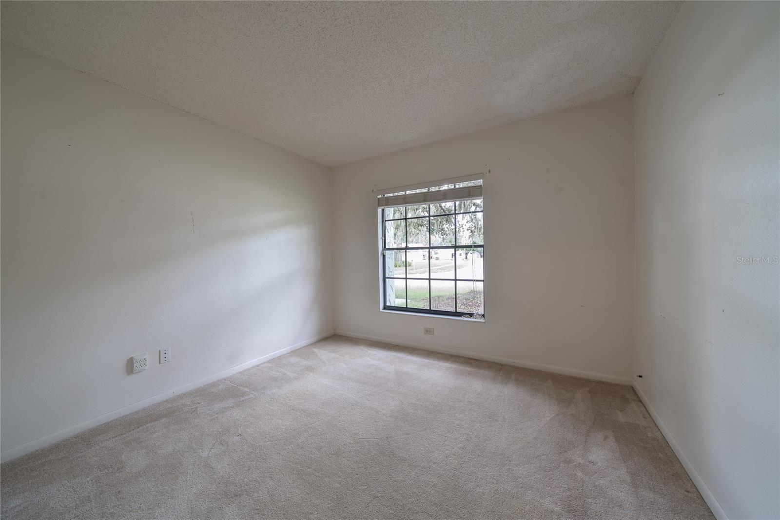 Image 20 of 28 For 9709 Woodland Ridge Drive
