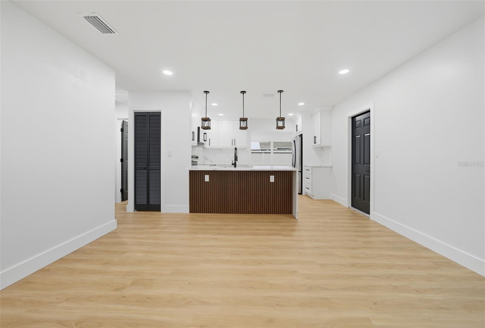 Image 19 of 65 For 5297 68th Way N
