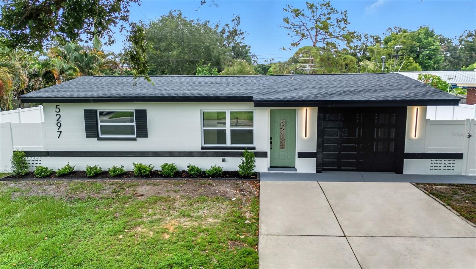 Image 4 of 65 For 5297 68th Way N