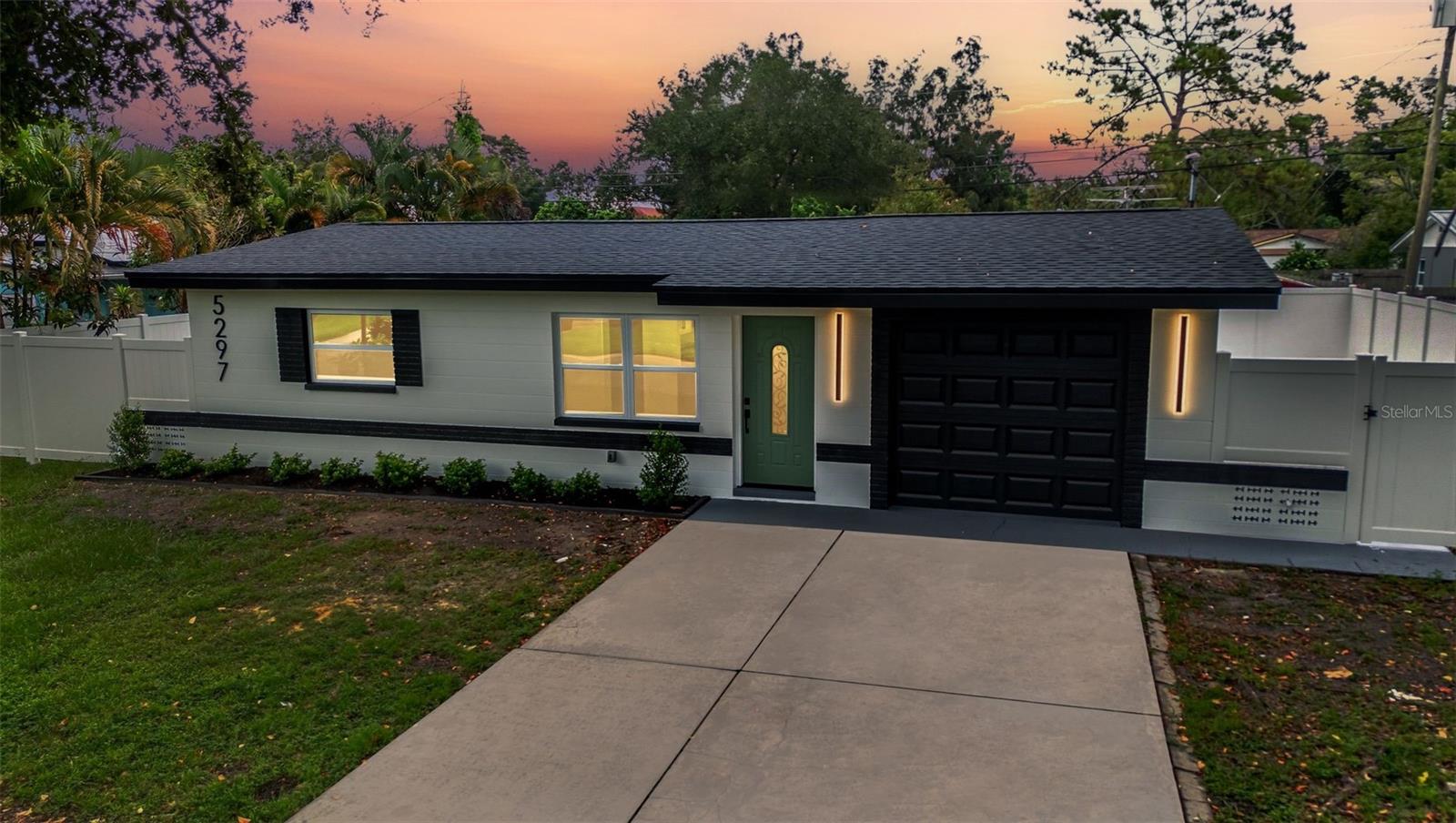 Image 5 of 65 For 5297 68th Way N