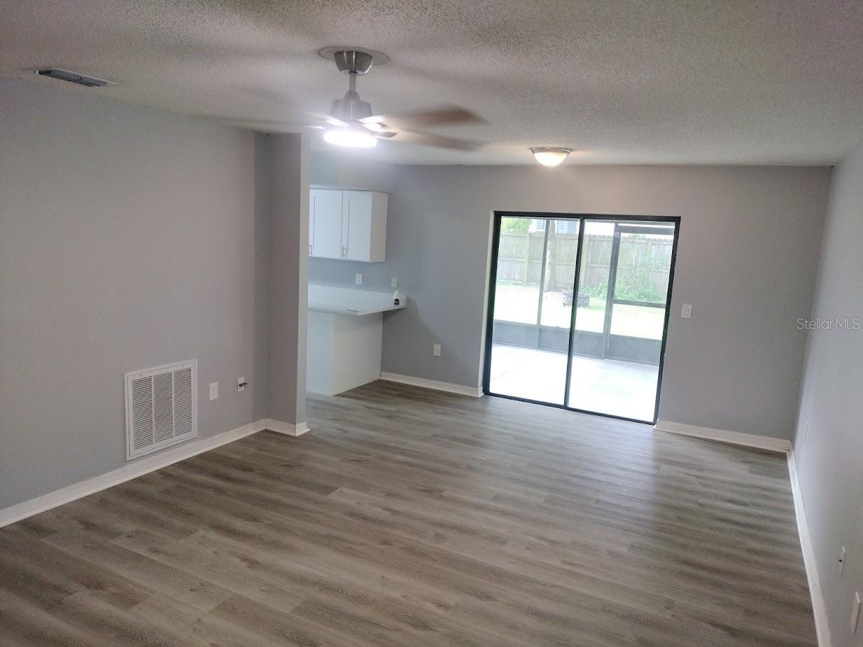 Image 5 of 11 For 725 Chilt Drive