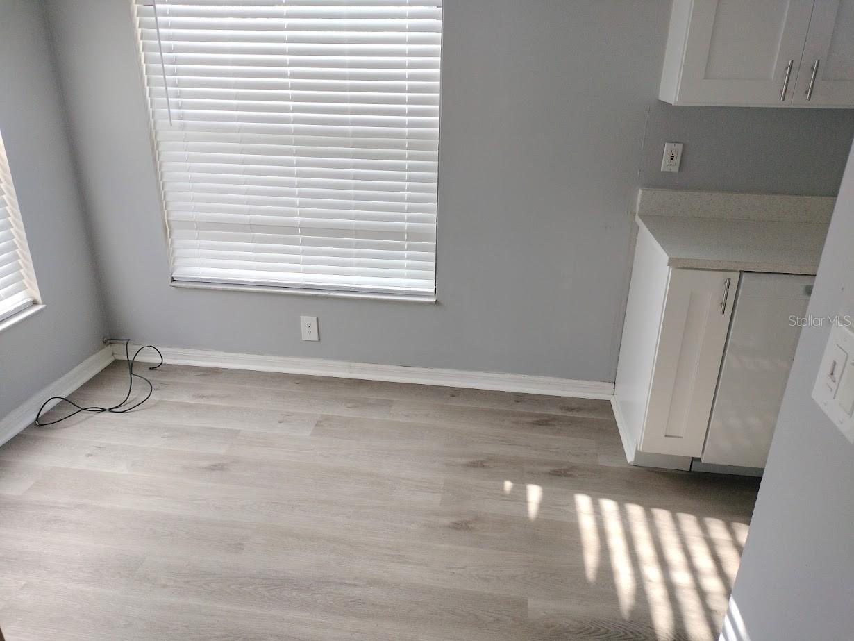 Image 7 of 11 For 725 Chilt Drive