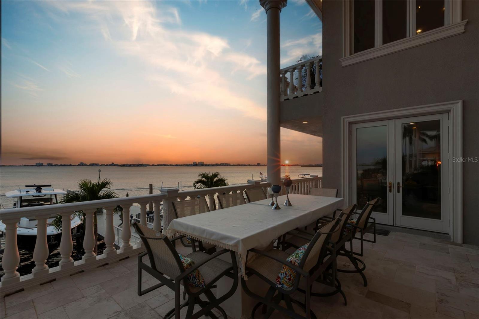 Image 19 of 64 For 5907 Bayview Circle S