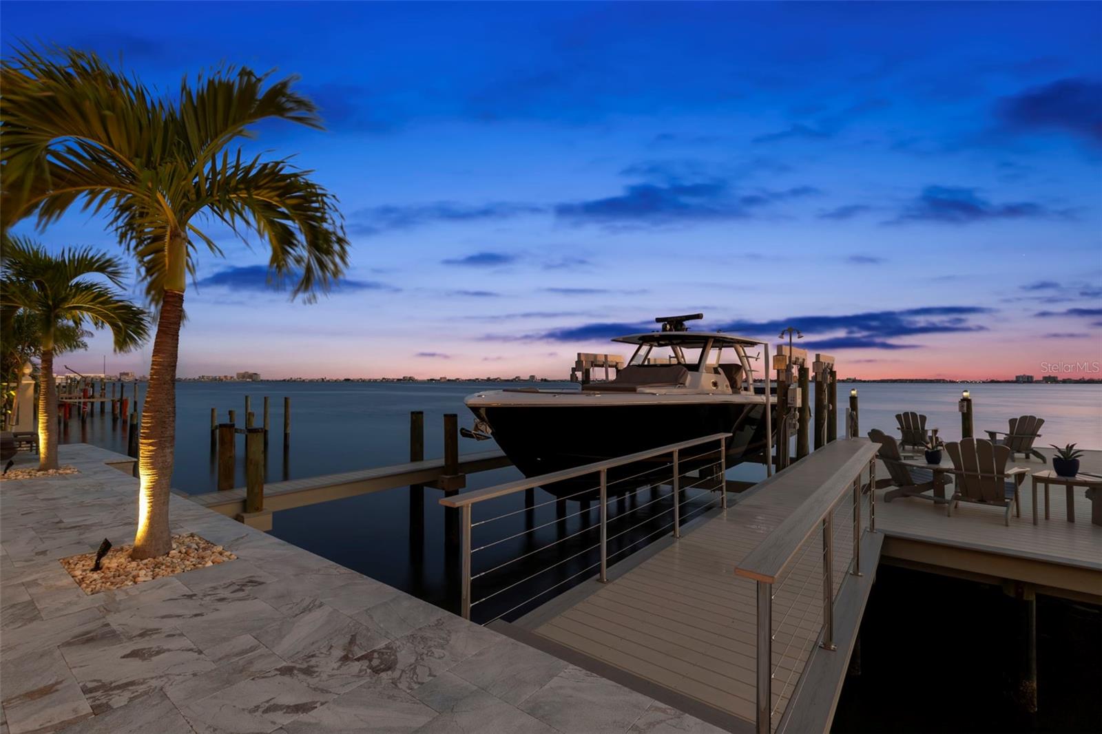 Image 20 of 64 For 5907 Bayview Circle S