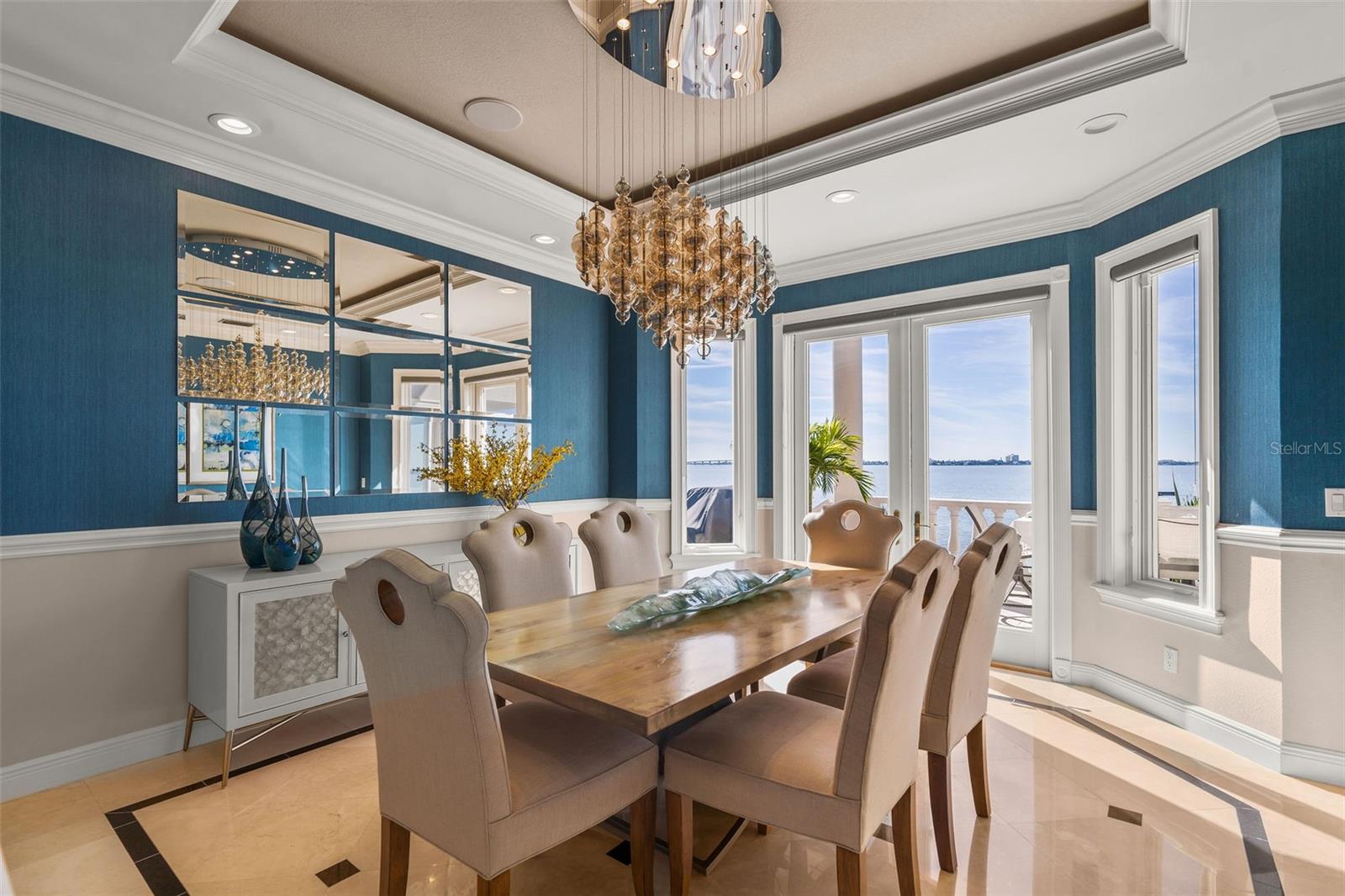 Image 24 of 64 For 5907 Bayview Circle S